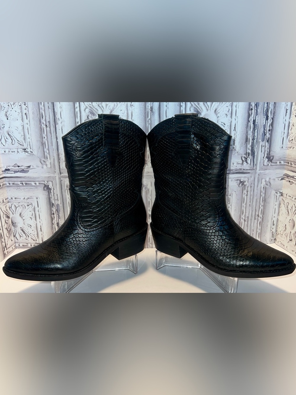 NIB Crown Vintage Black Snakeskin Embossed Leather Cowboy Boots - Women's 8 - Picture 3 of 16